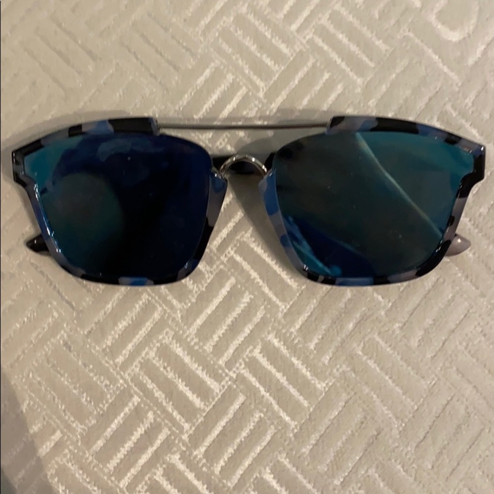 Sun glasses